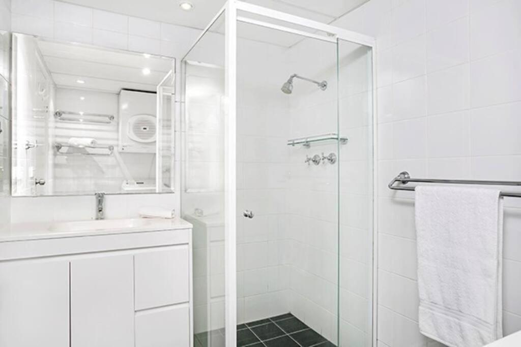Cn016-modern Crows Nest Apartment, Easy Cbd Access * Sydney